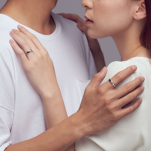 真愛相隨 愛心型情侶對飾